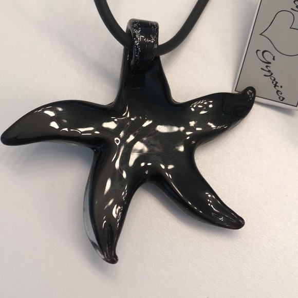 Starfish necklace - Picture 3 of 5